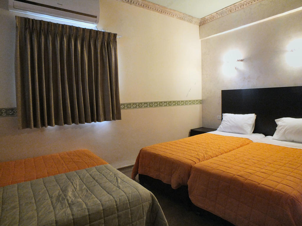 Sea Hotel And Restaurant Nahariya Room photo
